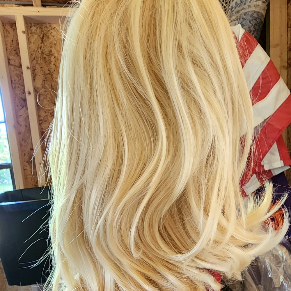 Vintage Blonde Women's Hair Wig - Picture 3 of 7
